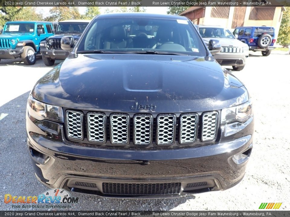 2020 Jeep Grand Cherokee Laredo 4x4 Diamond Black Crystal Pearl / Black Photo #8
