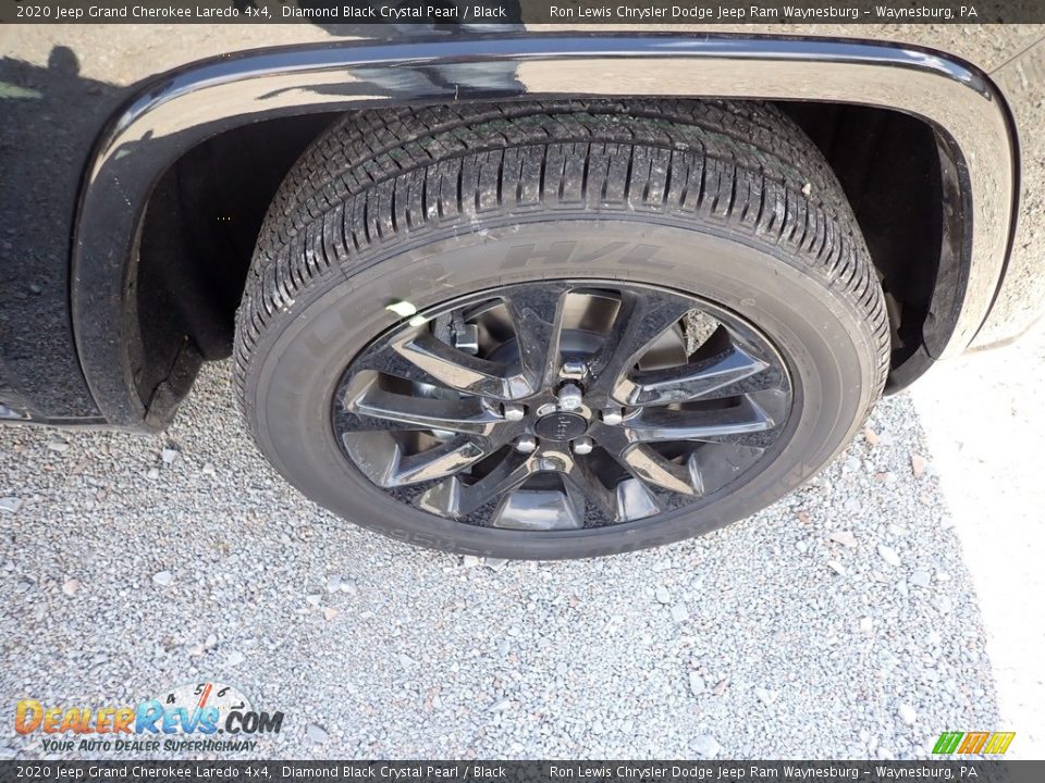 2020 Jeep Grand Cherokee Laredo 4x4 Diamond Black Crystal Pearl / Black Photo #9