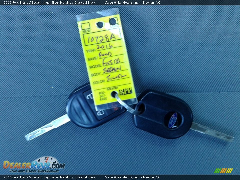 2016 Ford Fiesta S Sedan Ingot Silver Metallic / Charcoal Black Photo #24