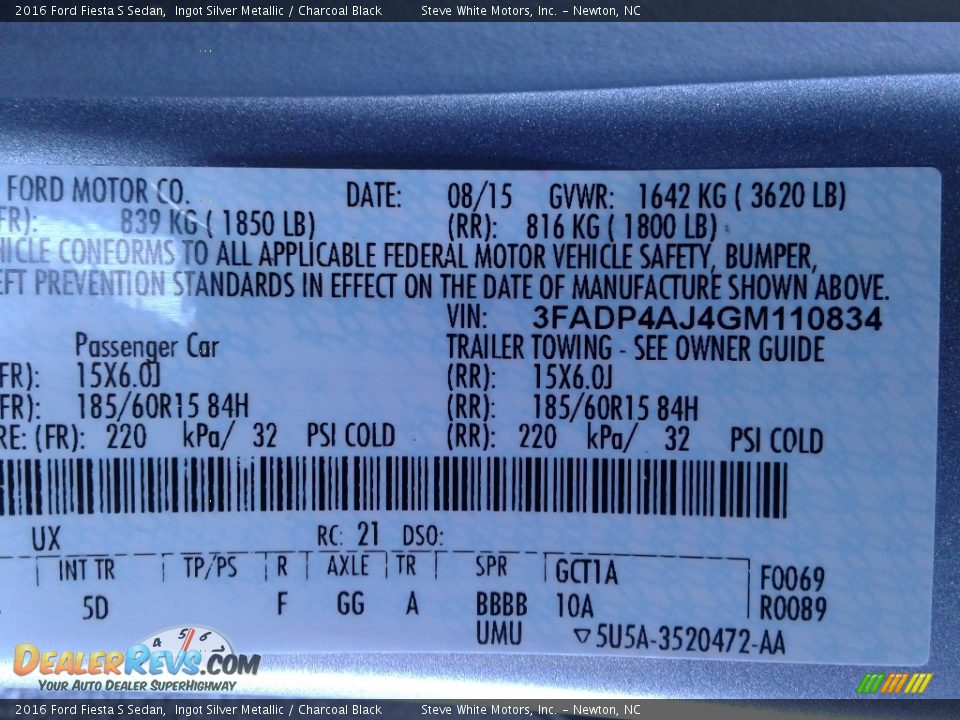 2016 Ford Fiesta S Sedan Ingot Silver Metallic / Charcoal Black Photo #26