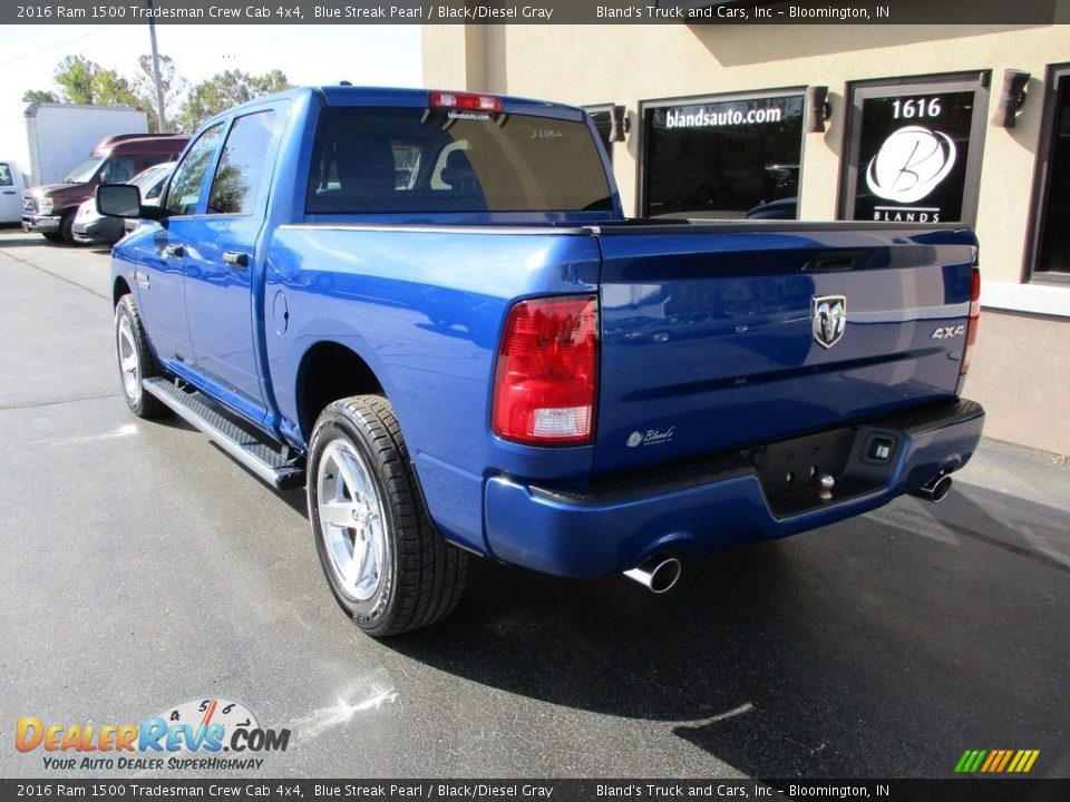 2016 Ram 1500 Tradesman Crew Cab 4x4 Blue Streak Pearl / Black/Diesel Gray Photo #3