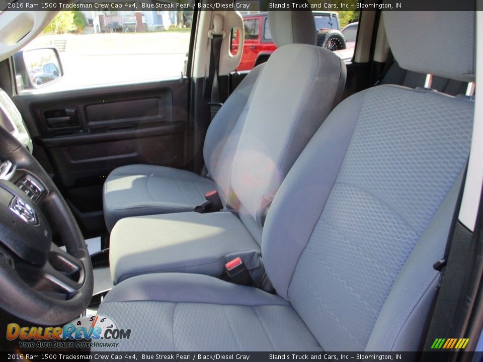 2016 Ram 1500 Tradesman Crew Cab 4x4 Blue Streak Pearl / Black/Diesel Gray Photo #8