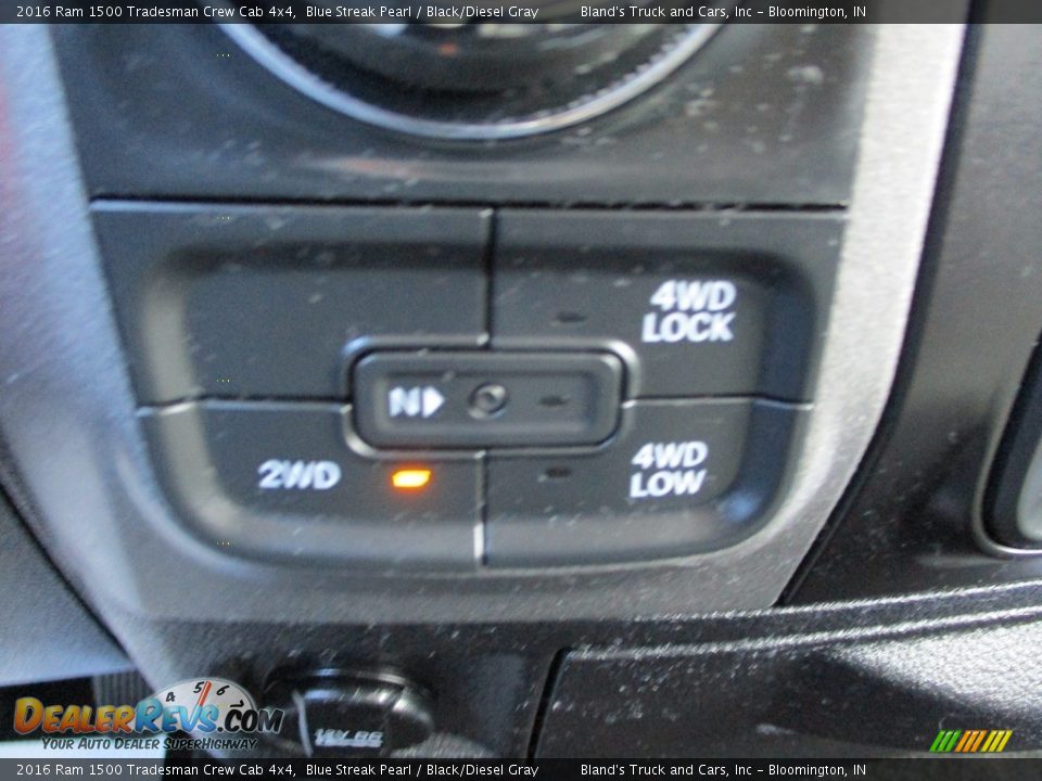 2016 Ram 1500 Tradesman Crew Cab 4x4 Blue Streak Pearl / Black/Diesel Gray Photo #18