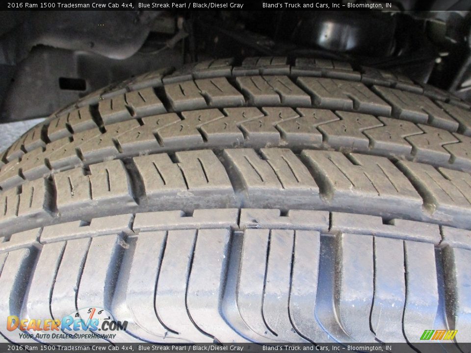 2016 Ram 1500 Tradesman Crew Cab 4x4 Blue Streak Pearl / Black/Diesel Gray Photo #24