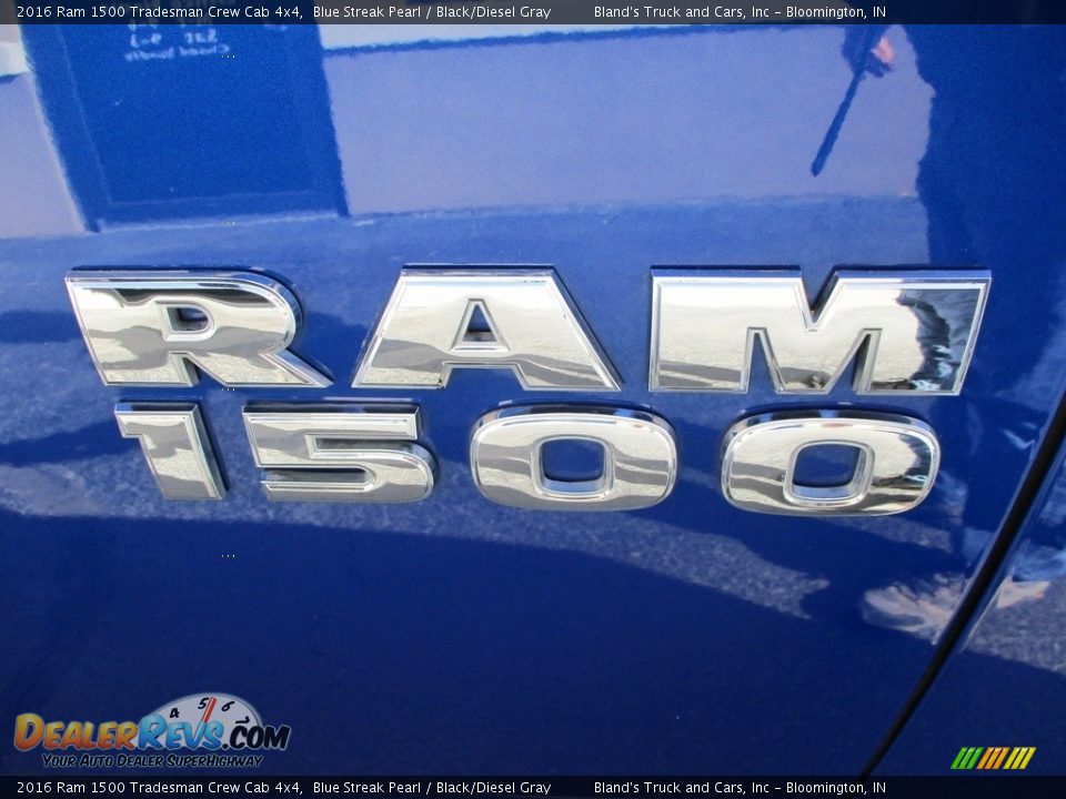 2016 Ram 1500 Tradesman Crew Cab 4x4 Blue Streak Pearl / Black/Diesel Gray Photo #26