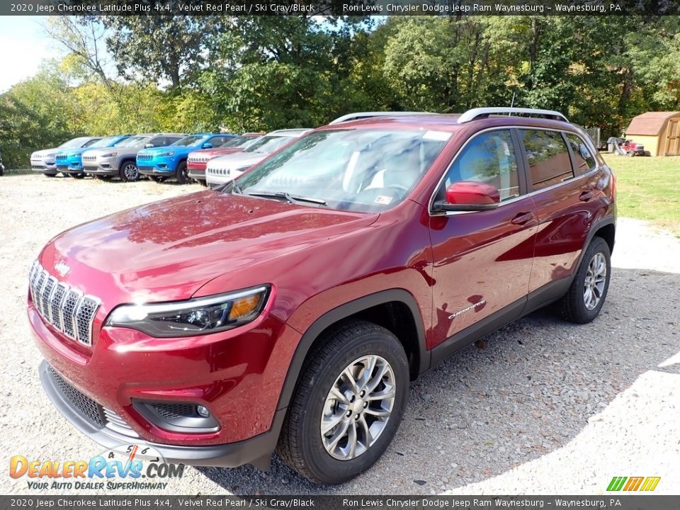 2020 Jeep Cherokee Latitude Plus 4x4 Velvet Red Pearl / Ski Gray/Black Photo #1