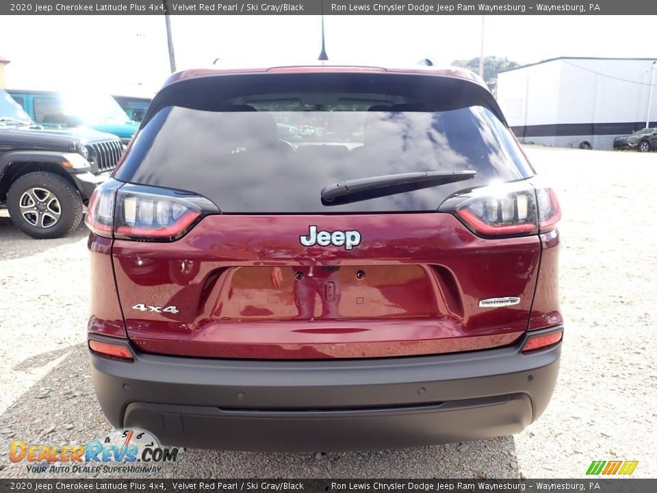 2020 Jeep Cherokee Latitude Plus 4x4 Velvet Red Pearl / Ski Gray/Black Photo #4
