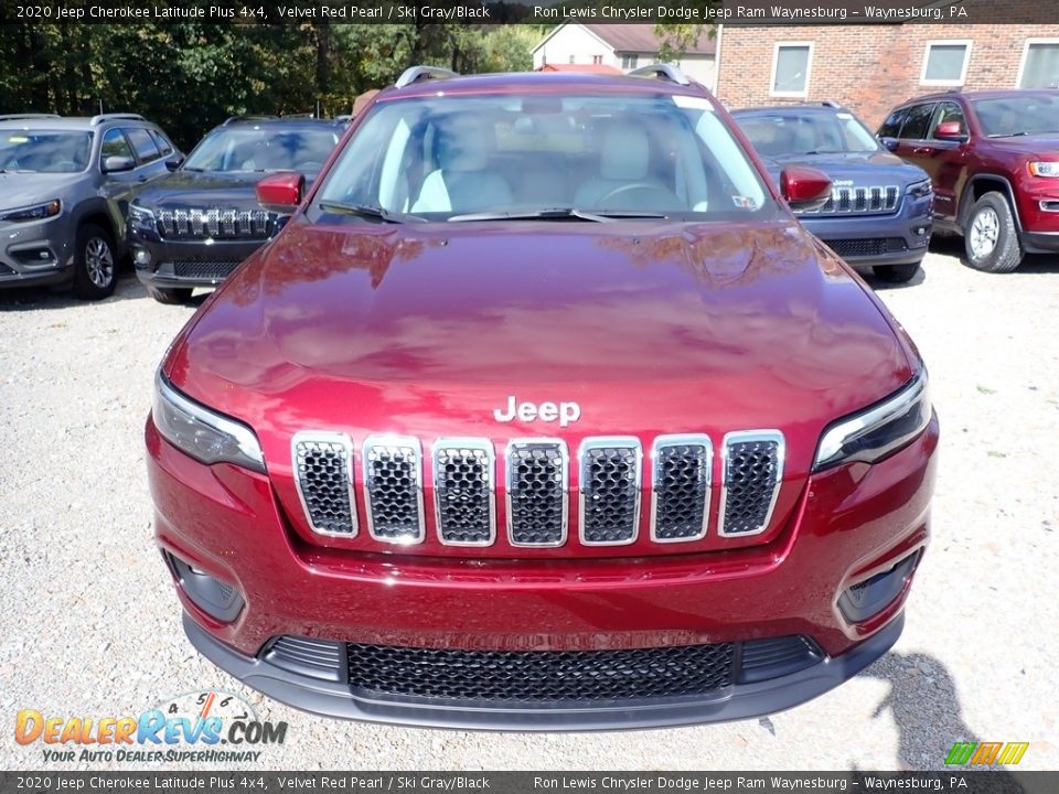 2020 Jeep Cherokee Latitude Plus 4x4 Velvet Red Pearl / Ski Gray/Black Photo #8