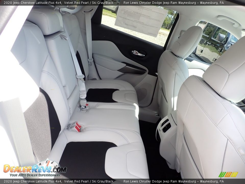 2020 Jeep Cherokee Latitude Plus 4x4 Velvet Red Pearl / Ski Gray/Black Photo #12