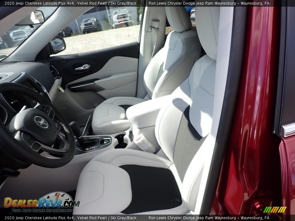 2020 Jeep Cherokee Latitude Plus 4x4 Velvet Red Pearl / Ski Gray/Black Photo #15