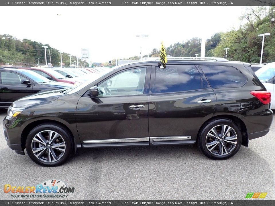 2017 Nissan Pathfinder Platinum 4x4 Magnetic Black / Almond Photo #2
