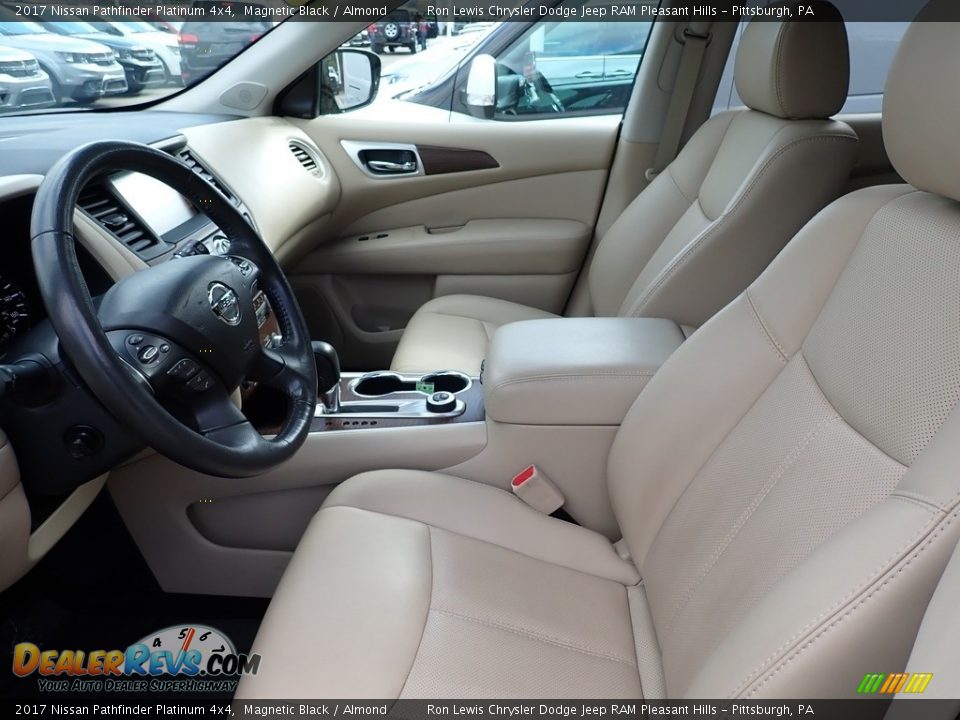 2017 Nissan Pathfinder Platinum 4x4 Magnetic Black / Almond Photo #12
