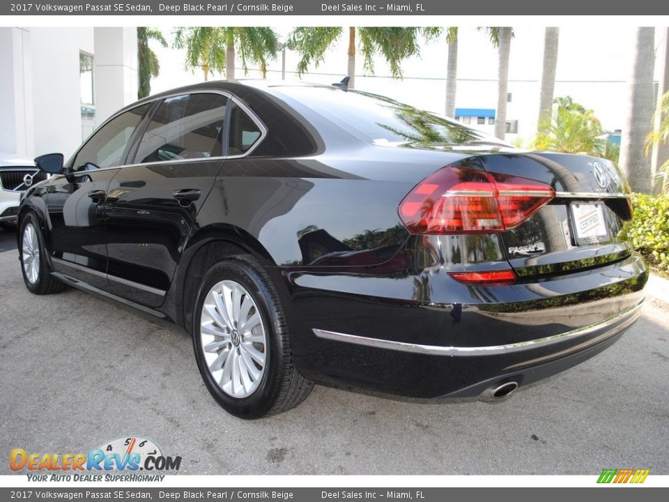 2017 Volkswagen Passat SE Sedan Deep Black Pearl / Cornsilk Beige Photo #7