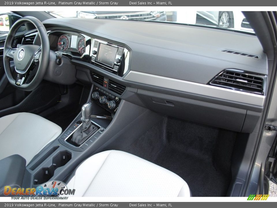 2019 Volkswagen Jetta R-Line Platinum Gray Metallic / Storm Gray Photo #17