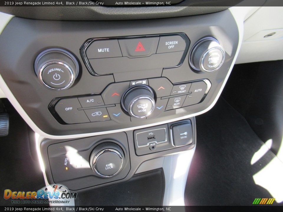 2019 Jeep Renegade Limited 4x4 Black / Black/Ski Grey Photo #17