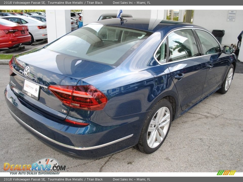 2018 Volkswagen Passat SE Tourmaline Blue Metallic / Titan Black Photo #9