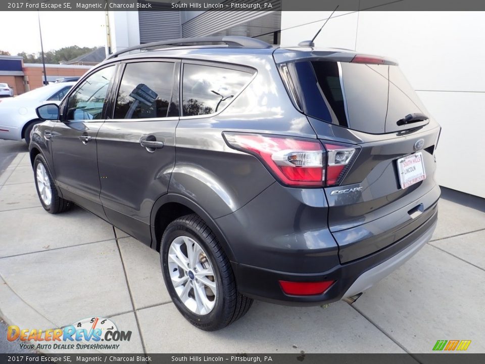 2017 Ford Escape SE Magnetic / Charcoal Black Photo #3
