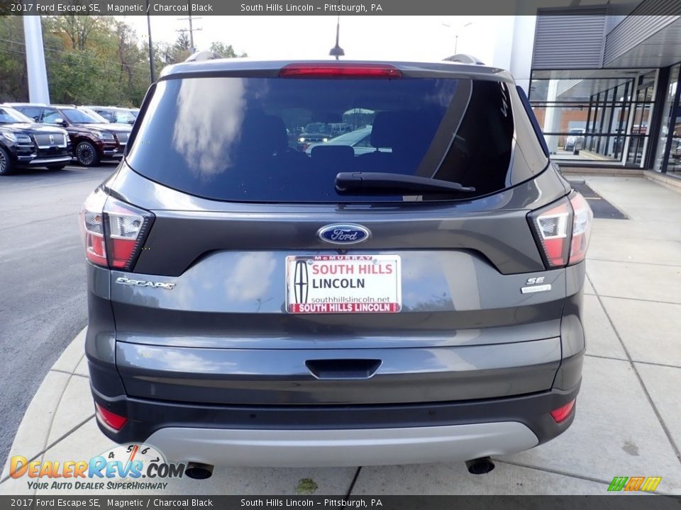 2017 Ford Escape SE Magnetic / Charcoal Black Photo #4