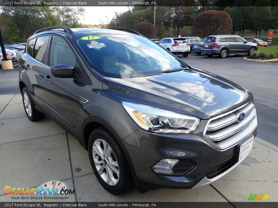 2017 Ford Escape SE Magnetic / Charcoal Black Photo #8