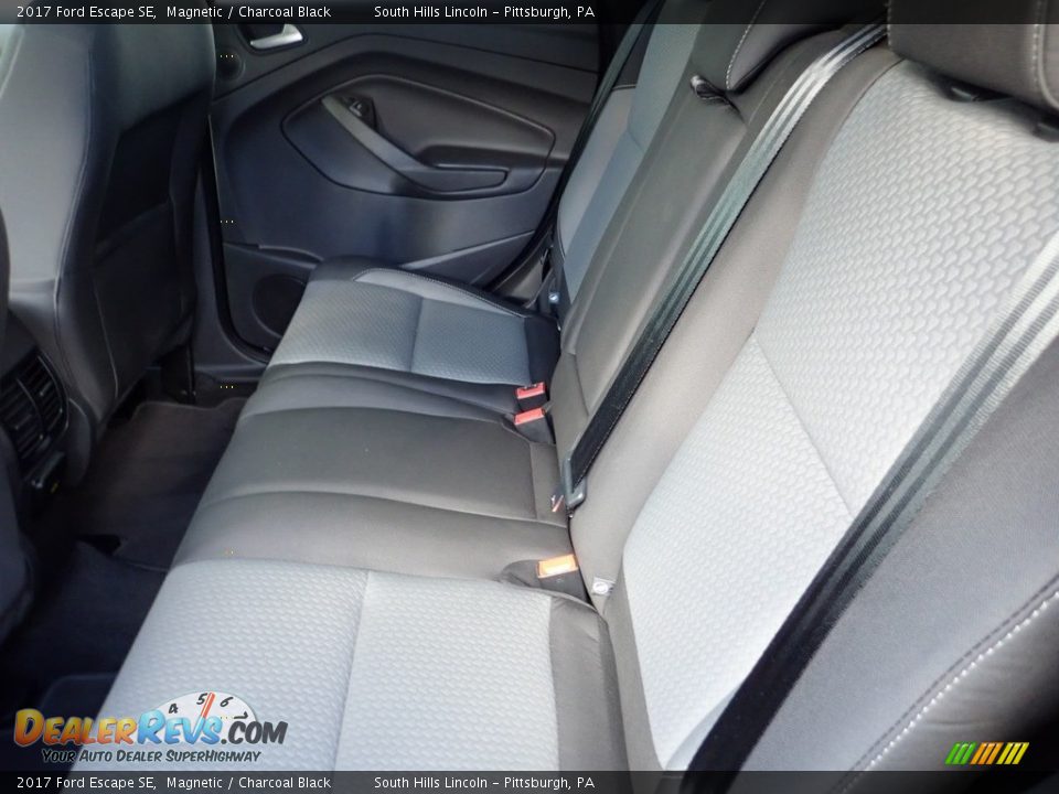 2017 Ford Escape SE Magnetic / Charcoal Black Photo #16