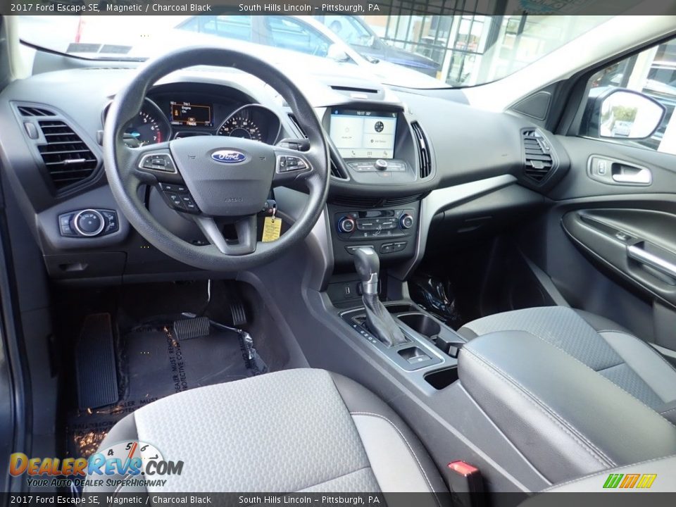 2017 Ford Escape SE Magnetic / Charcoal Black Photo #17