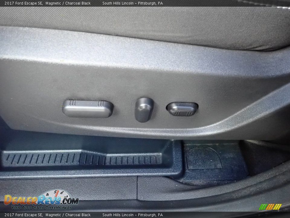 2017 Ford Escape SE Magnetic / Charcoal Black Photo #20