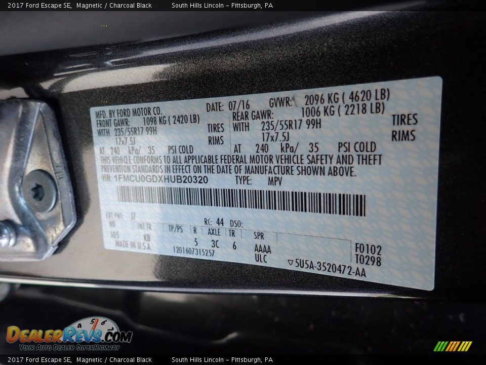 2017 Ford Escape SE Magnetic / Charcoal Black Photo #23