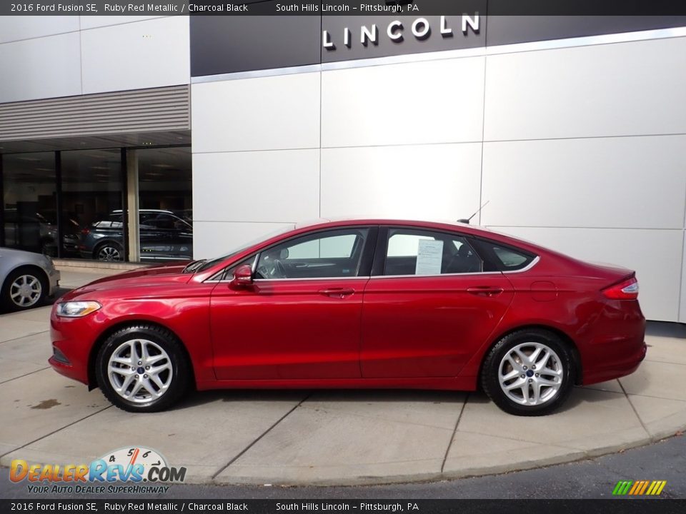 2016 Ford Fusion SE Ruby Red Metallic / Charcoal Black Photo #2