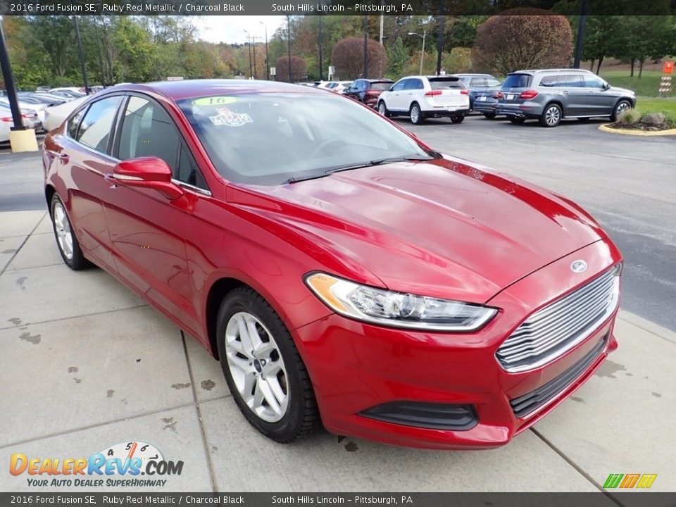 2016 Ford Fusion SE Ruby Red Metallic / Charcoal Black Photo #8