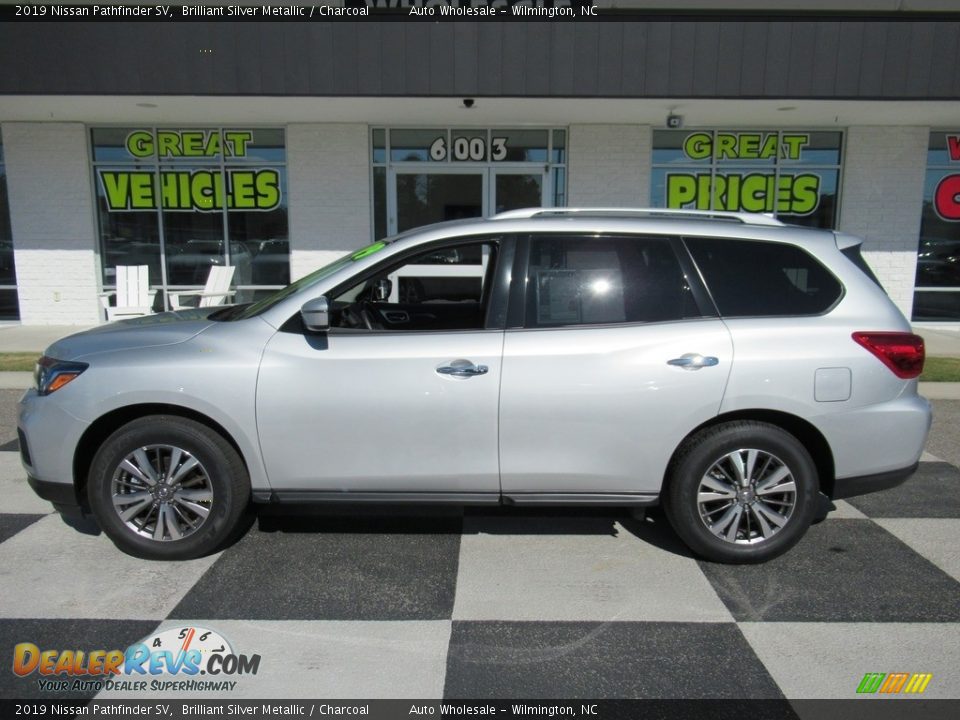 2019 Nissan Pathfinder SV Brilliant Silver Metallic / Charcoal Photo #1