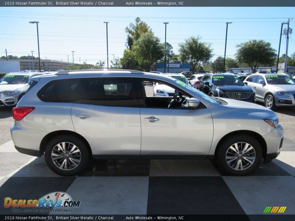 2019 Nissan Pathfinder SV Brilliant Silver Metallic / Charcoal Photo #3