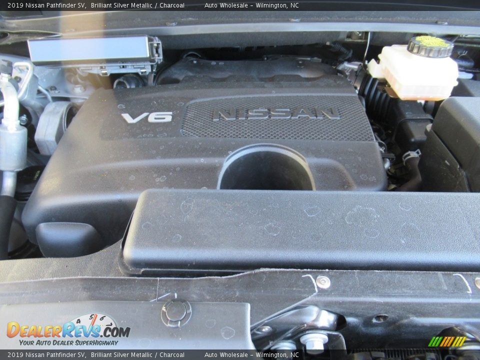 2019 Nissan Pathfinder SV Brilliant Silver Metallic / Charcoal Photo #6