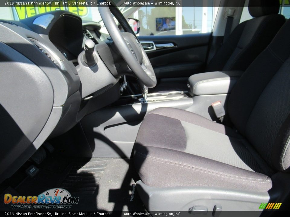 2019 Nissan Pathfinder SV Brilliant Silver Metallic / Charcoal Photo #10