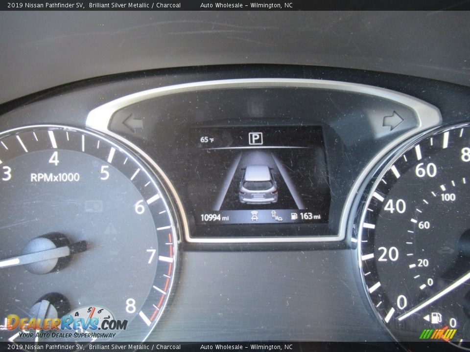 2019 Nissan Pathfinder SV Brilliant Silver Metallic / Charcoal Photo #15