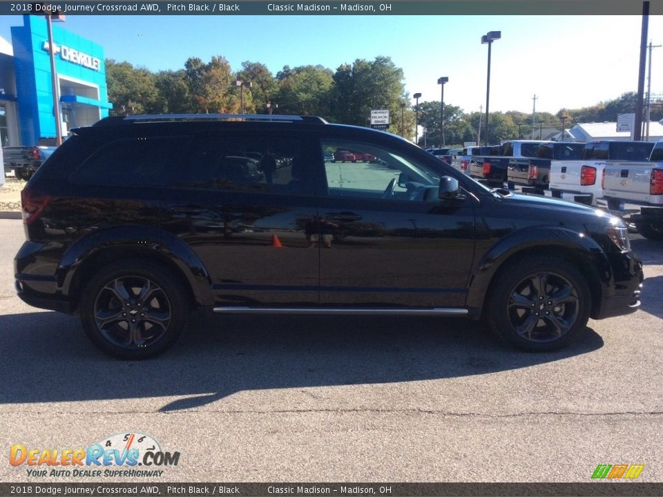 2018 Dodge Journey Crossroad AWD Pitch Black / Black Photo #10