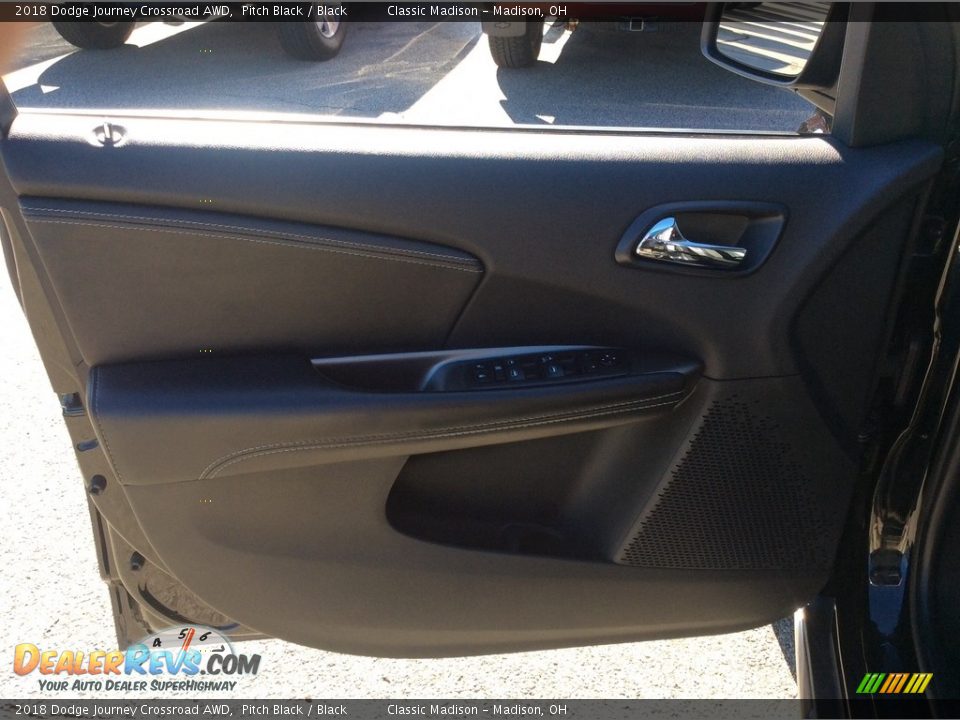 2018 Dodge Journey Crossroad AWD Pitch Black / Black Photo #15