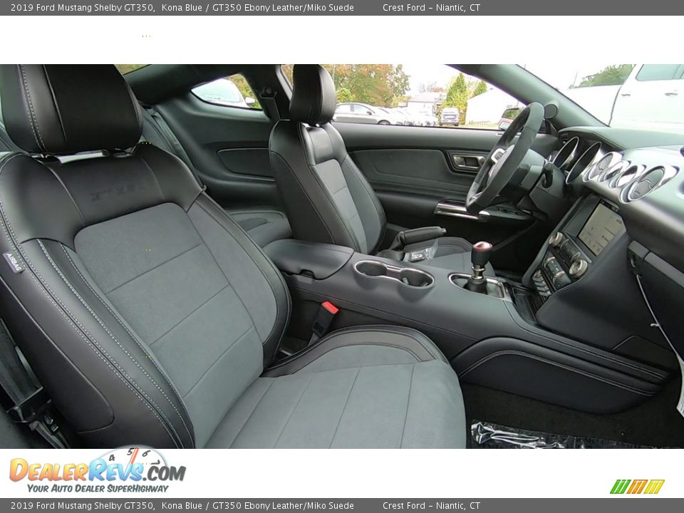 Front Seat of 2019 Ford Mustang Shelby GT350 Photo #25