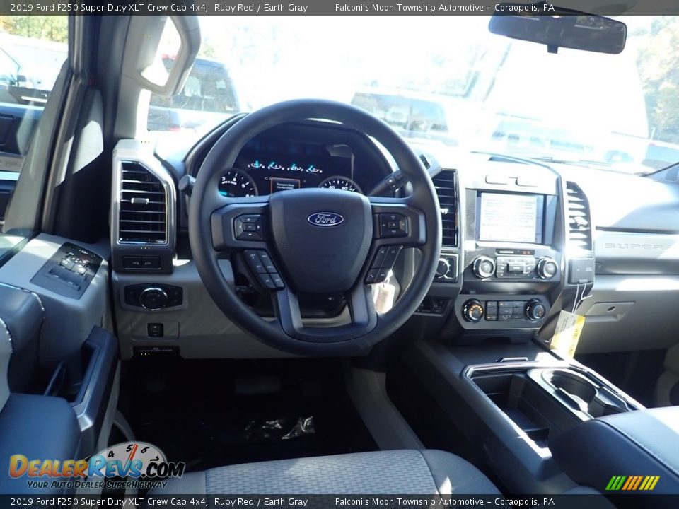2019 Ford F250 Super Duty XLT Crew Cab 4x4 Ruby Red / Earth Gray Photo #9