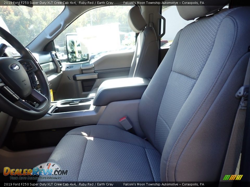 2019 Ford F250 Super Duty XLT Crew Cab 4x4 Ruby Red / Earth Gray Photo #10
