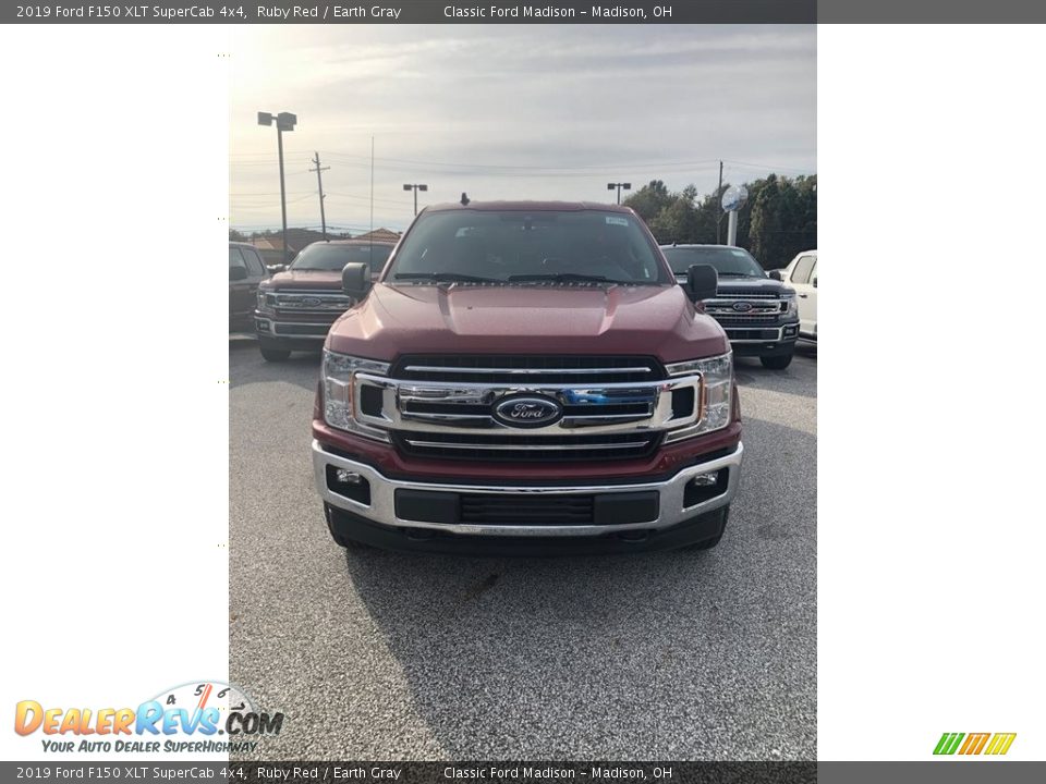 2019 Ford F150 XLT SuperCab 4x4 Ruby Red / Earth Gray Photo #2