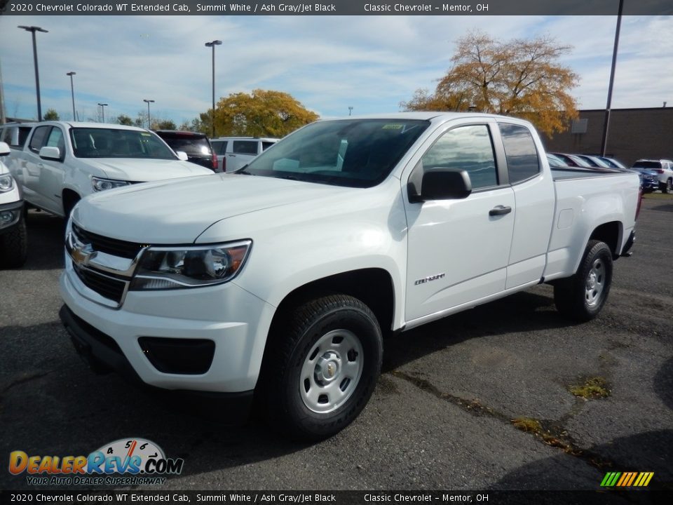 Front 3/4 View of 2020 Chevrolet Colorado WT Extended Cab Photo #1