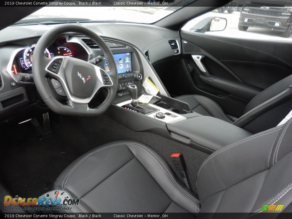 Front Seat of 2019 Chevrolet Corvette Stingray Coupe Photo #6
