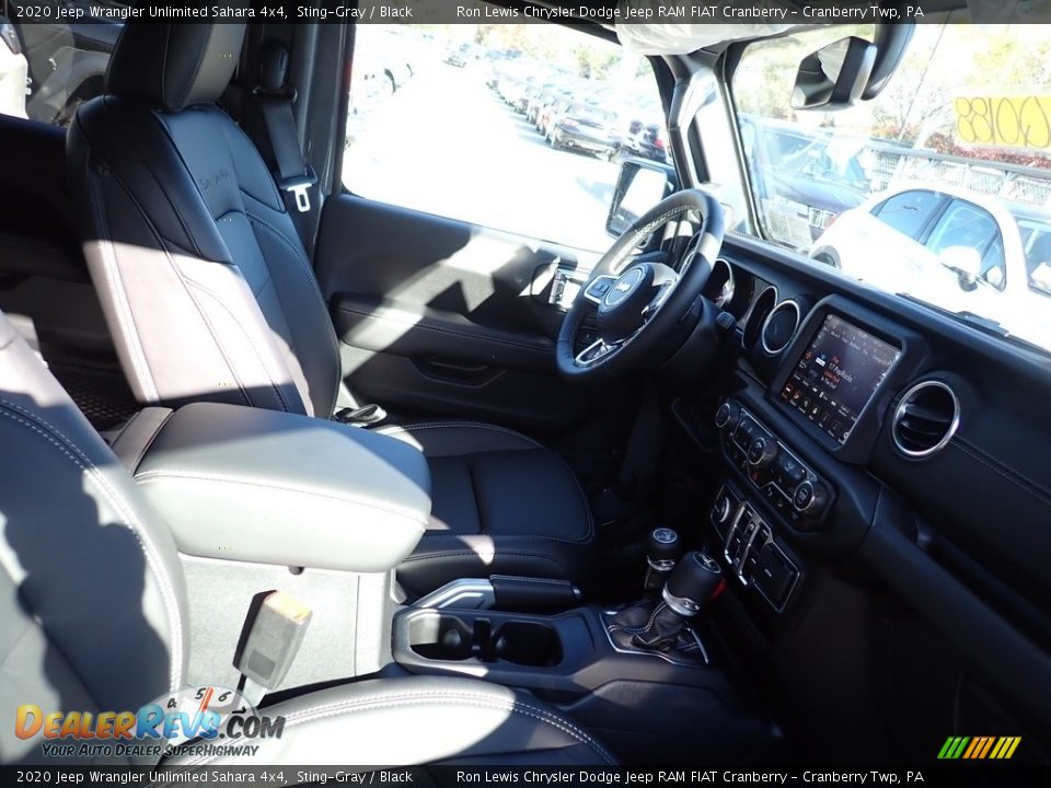 2020 Jeep Wrangler Unlimited Sahara 4x4 Sting-Gray / Black Photo #10