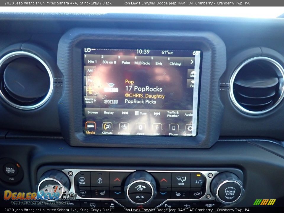 2020 Jeep Wrangler Unlimited Sahara 4x4 Sting-Gray / Black Photo #16