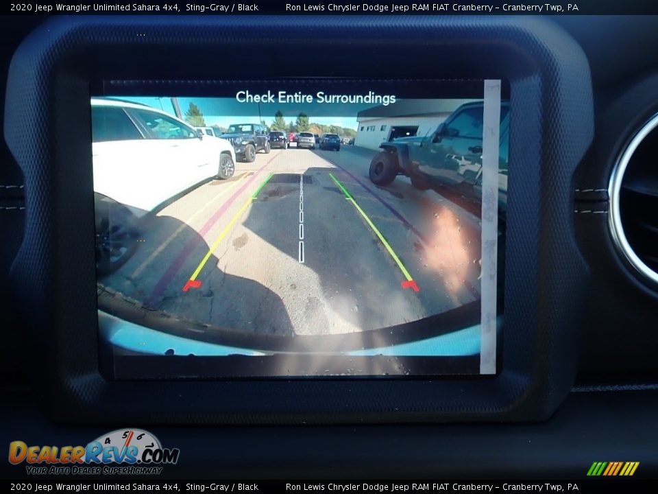 2020 Jeep Wrangler Unlimited Sahara 4x4 Sting-Gray / Black Photo #18