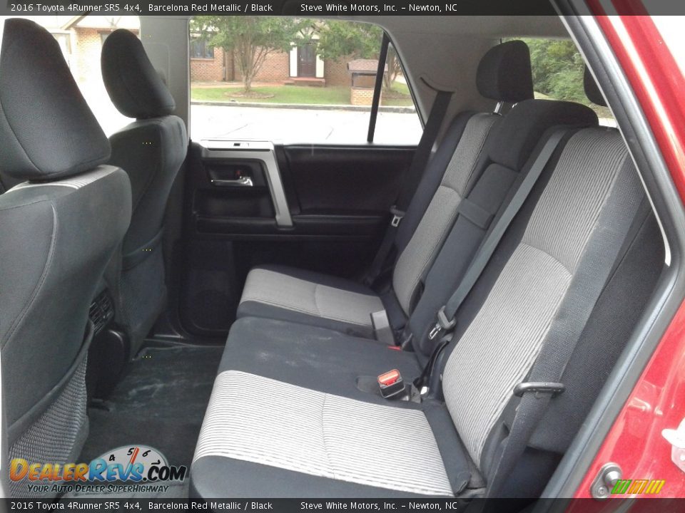 2016 Toyota 4Runner SR5 4x4 Barcelona Red Metallic / Black Photo #11