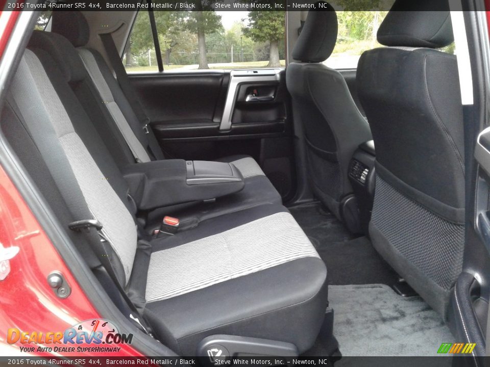 2016 Toyota 4Runner SR5 4x4 Barcelona Red Metallic / Black Photo #15