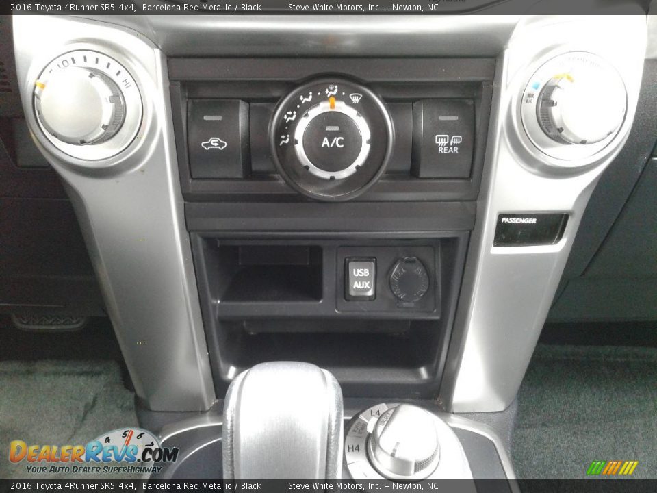 2016 Toyota 4Runner SR5 4x4 Barcelona Red Metallic / Black Photo #26