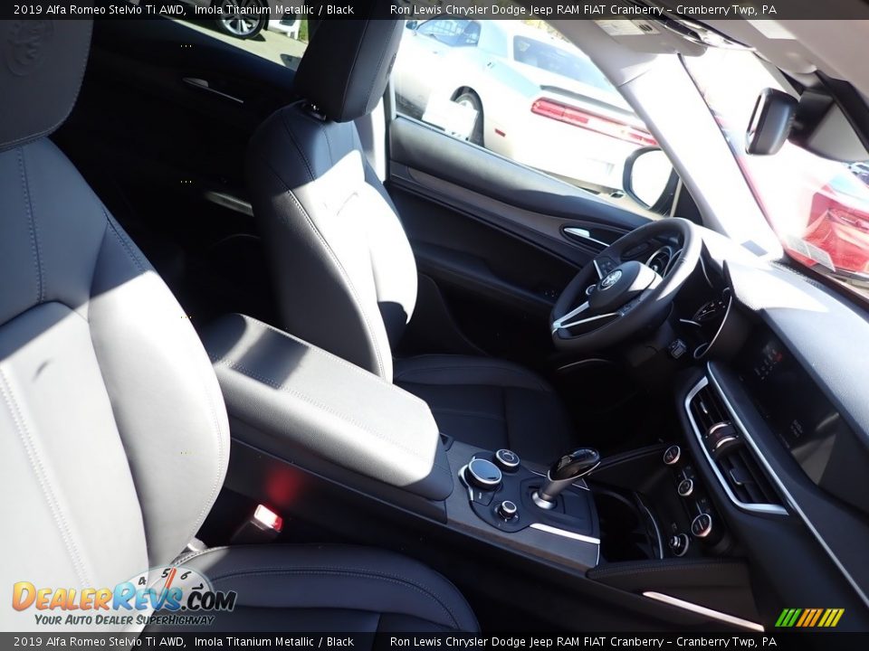 2019 Alfa Romeo Stelvio Ti AWD Imola Titanium Metallic / Black Photo #15
