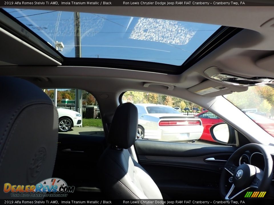 2019 Alfa Romeo Stelvio Ti AWD Imola Titanium Metallic / Black Photo #17